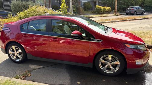Red 2012 Chevrolet Volt Base