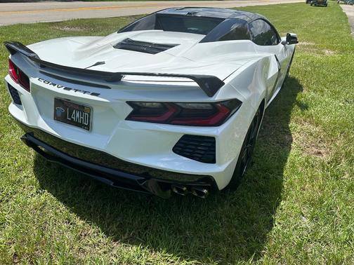 White 2022 Chevrolet Corvette Stingray w/2LT