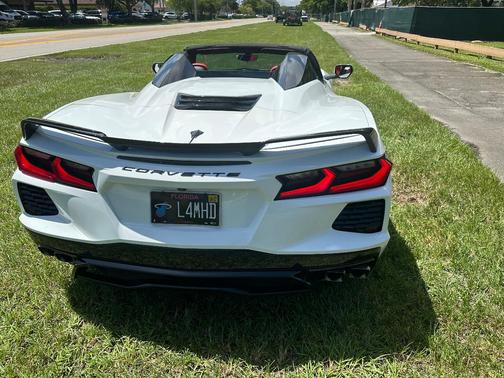 White 2022 Chevrolet Corvette Stingray w/2LT