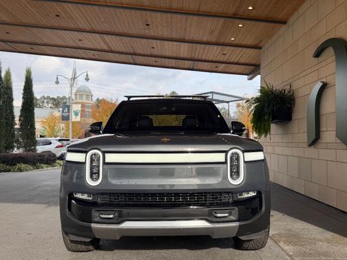 2022 Rivian R1T Adventure Package