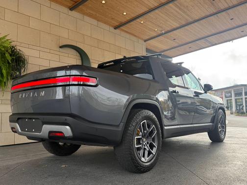 2022 Rivian R1T Adventure Package