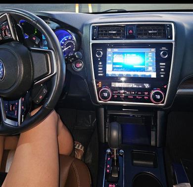 Black 2019 Subaru Outback 3.6R Touring