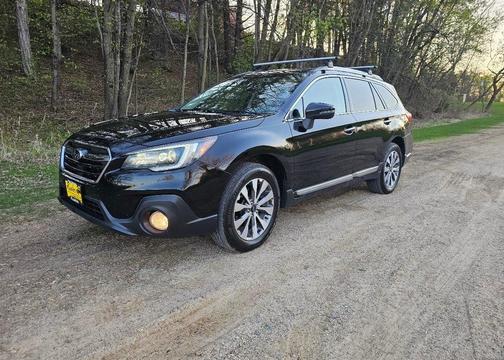 Black 2019 Subaru Outback 3.6R Touring