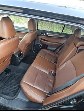 Black 2019 Subaru Outback 3.6R Touring