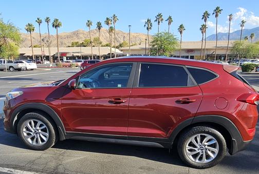 2018 Hyundai TUCSON SE