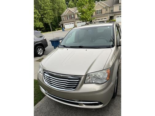 2014 Chrysler Town & Country Touring