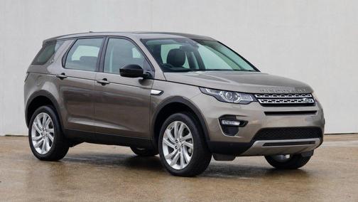 Silver 2017 Land Rover Discovery Sport SE
