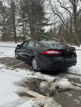 2016 Ford Fusion S
