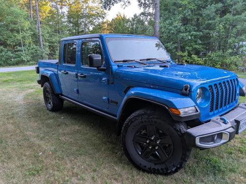 Blue 2021 Jeep Gladiator Sport S