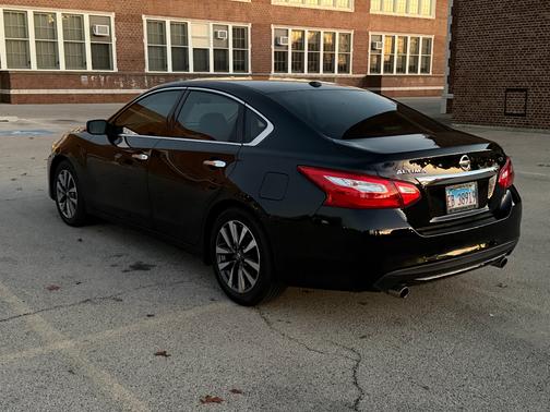 2017 Nissan Altima 2.5 SV