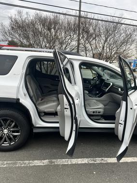 2017 GMC Acadia SLT-1