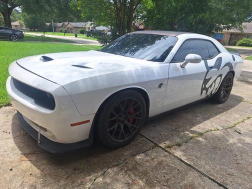 White 2016 Dodge Challenger SRT Hellcat