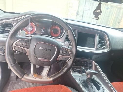 White 2016 Dodge Challenger SRT Hellcat