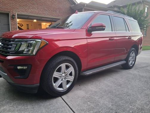 Red 2020 Ford Expedition XLT