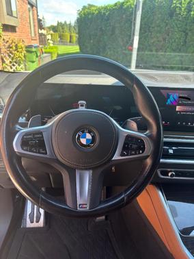 White 2024 BMW X6 xDrive40i