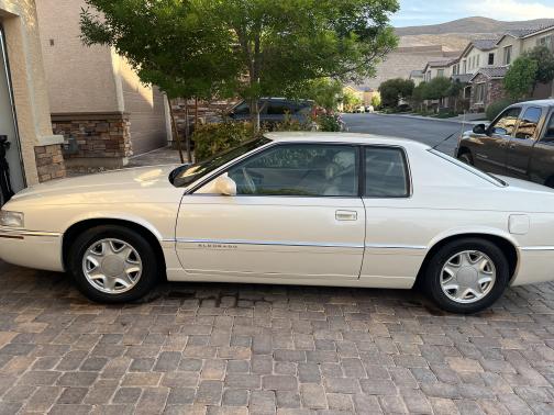 1999 Cadillac Eldorado Base