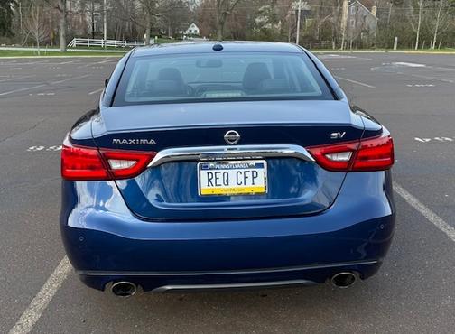 Blue 2018 Nissan Maxima 3.5 SV