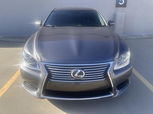 Gray 2013 Lexus LS 460 Base