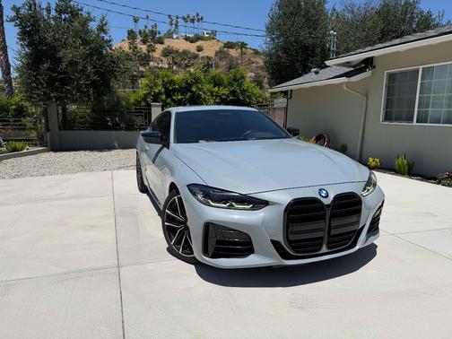 Gray 2022 BMW M440 i