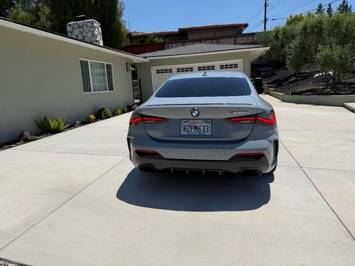 Gray 2022 BMW M440 i
