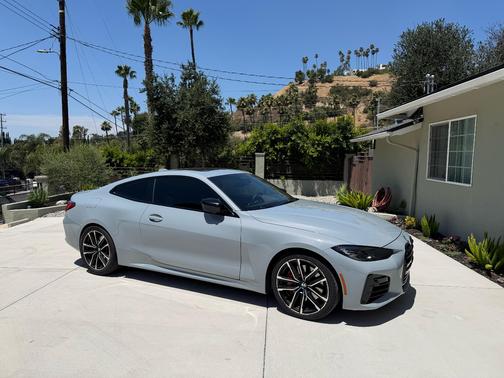 Gray 2022 BMW M440 i