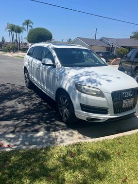 White 2015 Audi Q7 3.0T Premium Plus
