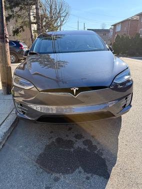 Gray 2018 Tesla Model X 75D