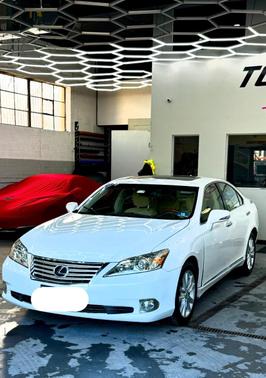 White 2010 Lexus ES 350 Base