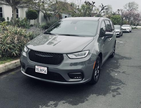 2022 Chrysler Pacifica Hybrid Limited