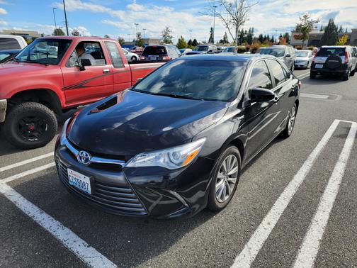 2015 Toyota Camry Hybrid XLE