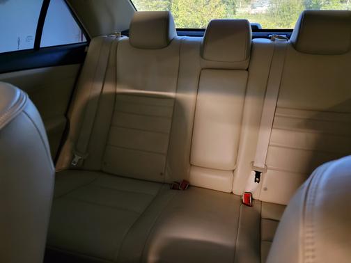 2015 Toyota Camry Hybrid XLE