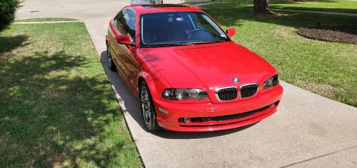 Red 2000 BMW 328 Ci