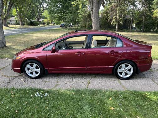 Red 2007 Honda Civic EX