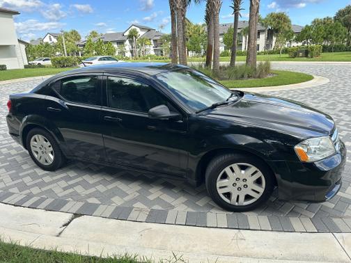 2014 Dodge Avenger SE
