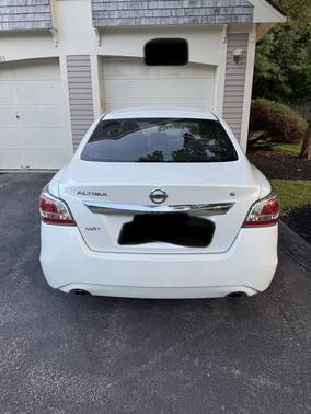 White 2015 Nissan Altima 2.5 S