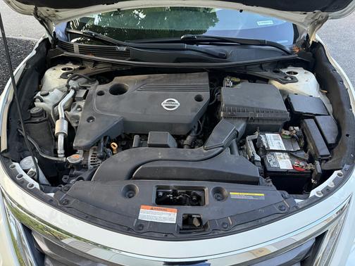 White 2015 Nissan Altima 2.5 S