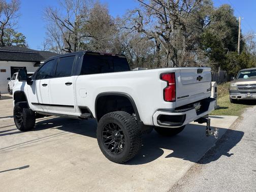 2024 Chevrolet Silverado 2500 High Country