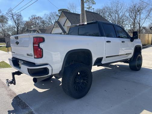 2024 Chevrolet Silverado 2500 High Country