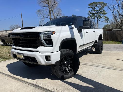 2024 Chevrolet Silverado 2500 High Country