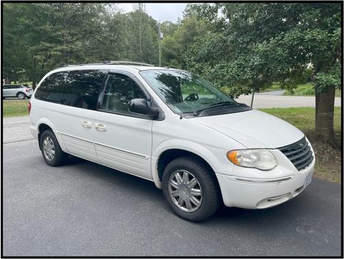 2006 Chrysler Town & Country Limited
