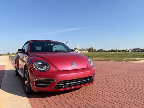Pink 2017 Volkswagen Beetle #PinkBeetle