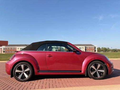 Pink 2017 Volkswagen Beetle #PinkBeetle