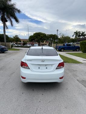 2014 Hyundai Accent GLS