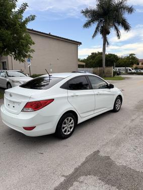 2014 Hyundai Accent GLS