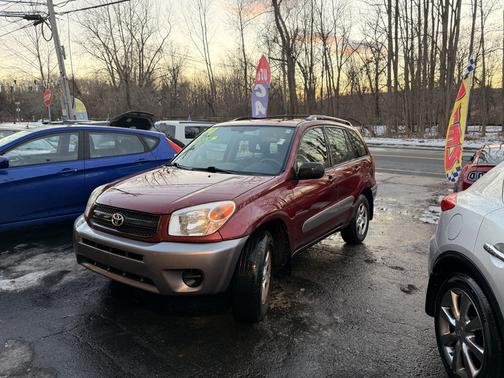 2004 Toyota RAV4 Base