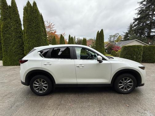 White 2022 Mazda CX-5 2.5 S Select Package