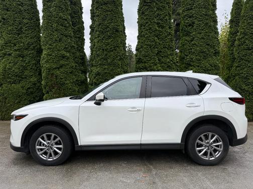 White 2022 Mazda CX-5 2.5 S Select Package