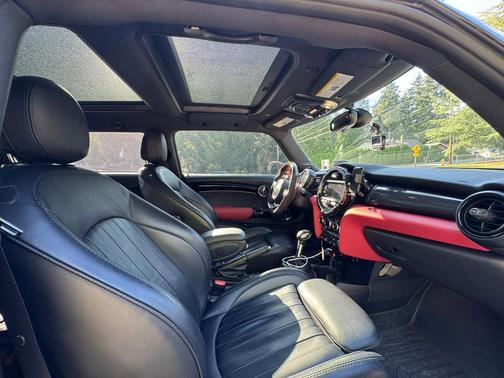 White 2019 MINI Hardtop John Cooper Works
