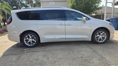 2019 Chrysler Pacifica Limited