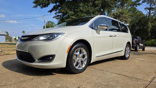 2019 Chrysler Pacifica Limited